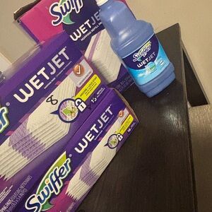 Swiffer WetJet Cleaning Kit with Solution